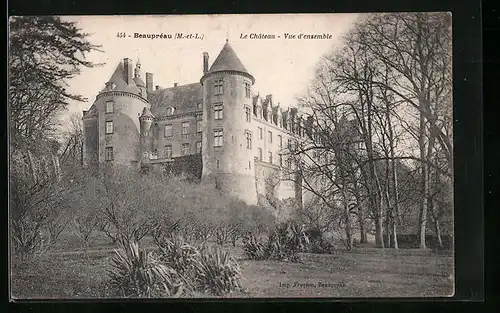 AK Beaupréau, Le Château, Vue d`ensemble