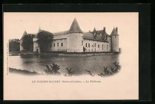 AK Le Plessis-Bourré, Le Château