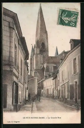 AK Le Puy-Notre-Dame, La grade Rue