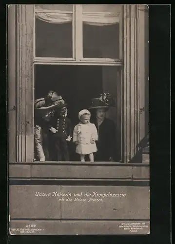 AK Kaiserin Auguste Victoria Königin von Preussen mit der Kronprinzessin und dem kleinen Prinzen