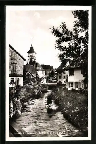 AK Lenzkirch i. Schwarzwald, Bach im Ort mit Kirche