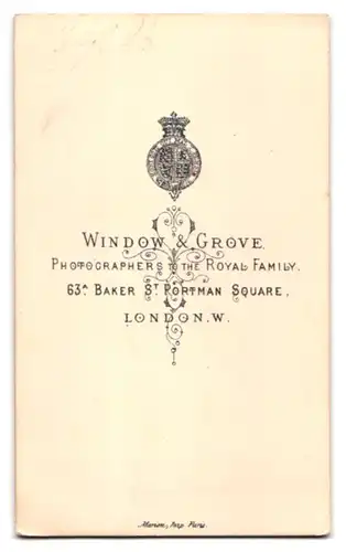 Fotografie Window & Grove, London-W, 63 A Baker St. Portman Square, Junger Herr im Anzug mit Krawatte