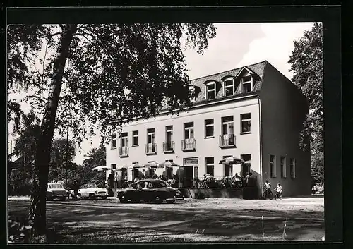 AK Eggersdorf, Autos vor dem HOG See-Hotel