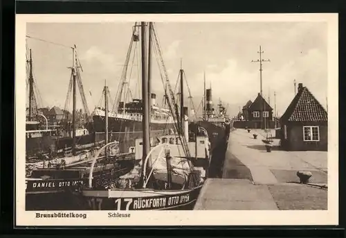 AK Brunsbüttelkoog, Schleuse mit Segelbooten und Dampfer