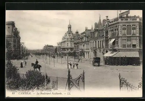 AK Cambrai, Le Boulevard Faidherbe