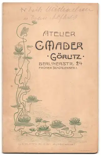 Fotografie C. Mader, Görlitz, Berlinerstr. 24, Junges Paar in Sonntagskleidung