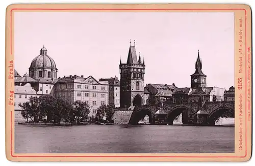 Fotografie Lichtdruck Römmler & Jonas, Dresden, Ansicht Prag, Brückenthor und Karlsbrücke