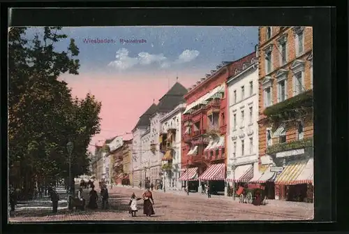 AK Wiesbaden, Rheinstrasse mit bunten Markisen