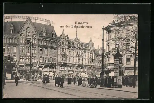AK Hannover, An der Bahnhofstrasse, mit Litfasssäule