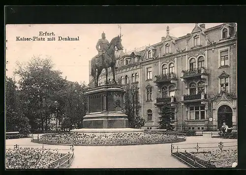 AK Erfurt, Kaiser-Platz mit Denkmal