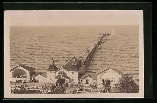 AK Sellin /Rügen, Seebrücke mit Zugang aus der Vogelschau