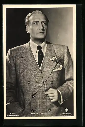 AK Schauspieler Hans Albers im eleganten Anzug
