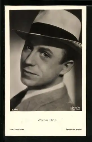 AK Schauspieler Werner Hinz mit Hut