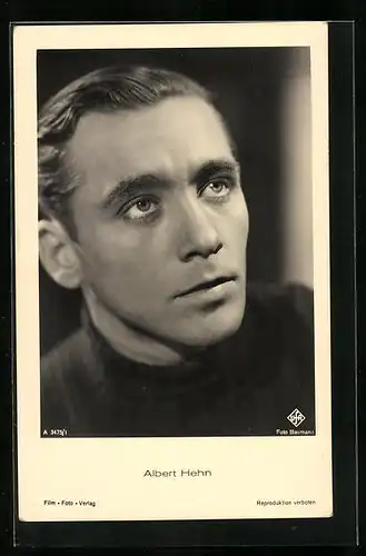 AK Schauspieler Albert Hehn mit ernstem Blick