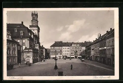 AK Löbau i. Sa., Altmarkt mit Rathaus
