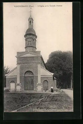 AK Vandrimare, L`Eglise et la Grande Avenue