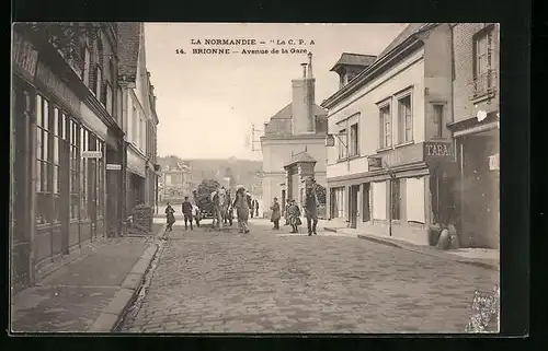 AK Brionne, La Normandie, La C. P. A., Avenue de la Gare