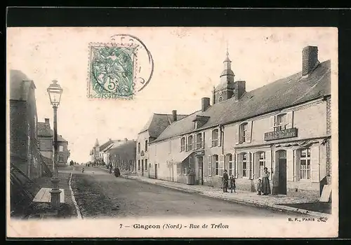 AK Glageon, Rue de Trélon, Strassenpartie