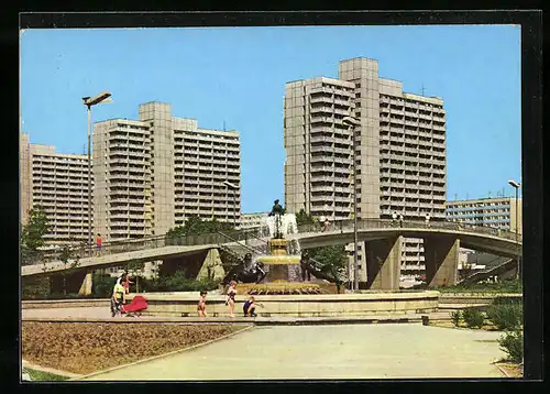 AK Halle-Neustadt, Brunnen an der Magistrale