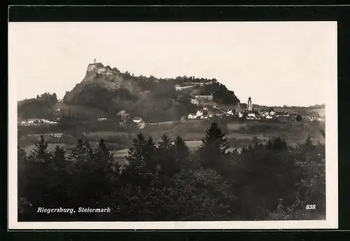 AK Riegersburg i. d. Steiermark, Panoramaansicht der Ortschaft