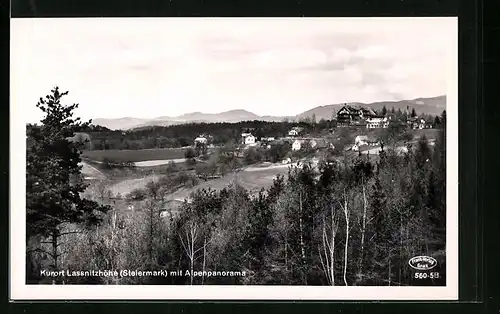 AK Lassnitzhöhe i. d. Steiermark, Ortsansicht mit Alpenpanorama