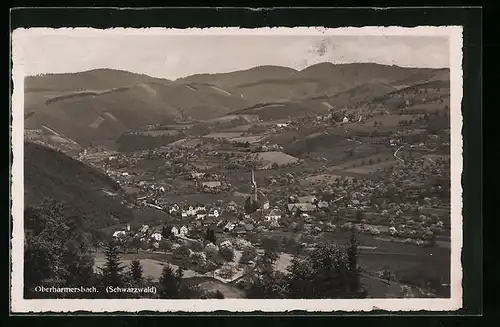 AK Oberharmersbach im Schwarzwald, Stadttotale mit Blick auf die Kirche