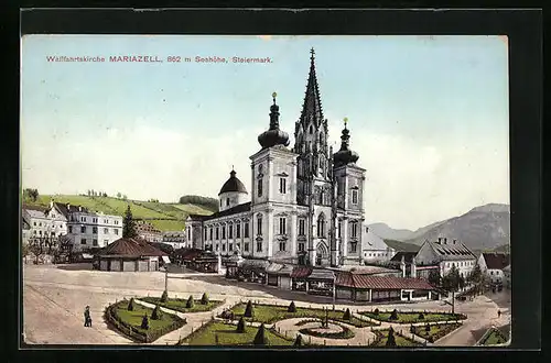 AK Mariazell i. Steiermark, auf dem Vorplatz der Basilika