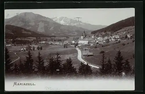 AK Mariazell i. Steiermark, Blick über die Strasse in die Stadt, Blick zur Basilika