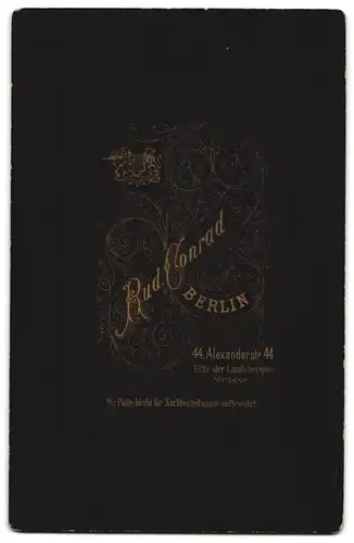 Fotografie Rud. Conrad, Berlin, Alexanderstr. 44, Bürgerlicher Herr mit Moustache