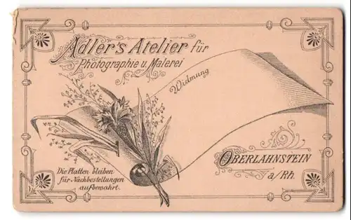 Fotografie Adler`s Atelier, Oberlahnstein a. Rh., Papyrus mit Blumen und Schriftzug des Ateliers