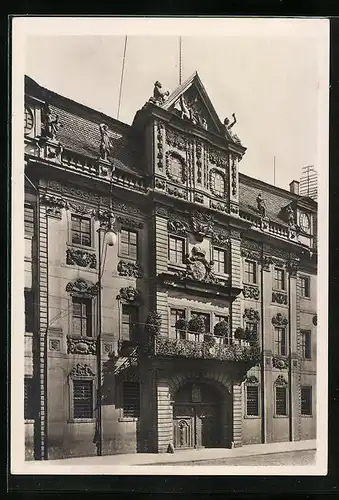 Foto-AK Deutscher Kunstverlag, Nr. Er 30: Erfurt, Städtisches Museum, Strassenfront