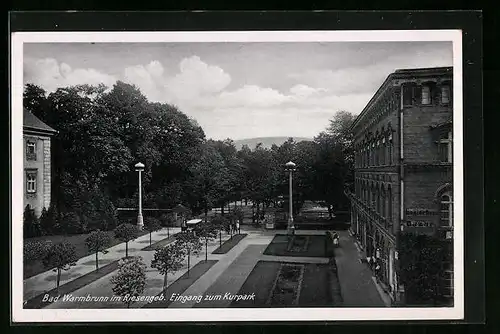 AK Bad Warmbrunn i. Riesengeb., Eingang zum Kurpark