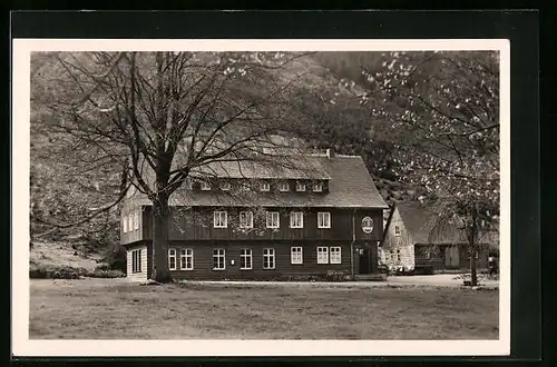 AK Oberhof i. Thür., Waldkaffee Untere Schweizerhütte, Touristenheim der Leipziger Verkehrsbetriebe