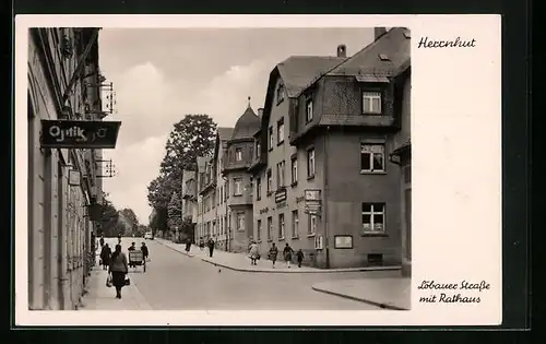 AK Herrnhut, Löbauer Strasse mit Rathaus