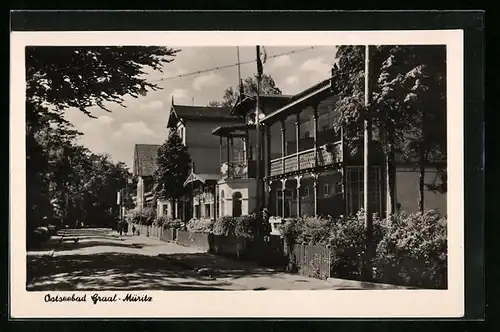 AK Graal-Müritz, Strassenpartie mit Gasthaus