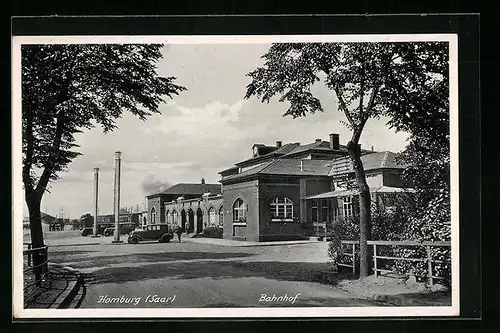 AK Homburg /Saar, Bahnhof von der Strasse gesehen
