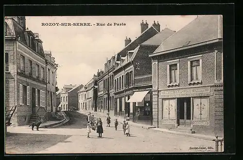 AK Rozoy-sur-Serre, Rue de Paris