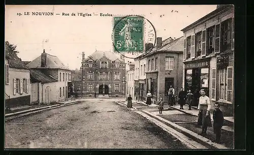 AK Le Nouvion, Rue de l`Eglise, Ecoles