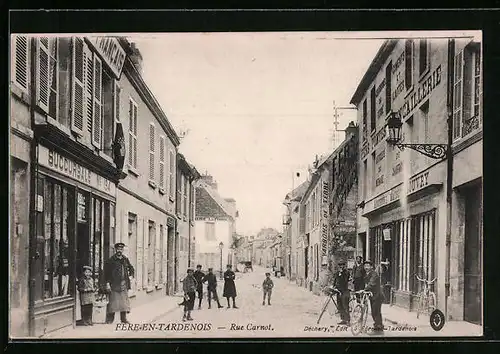 AK Fere-en-Tardenois, Rue Carnot