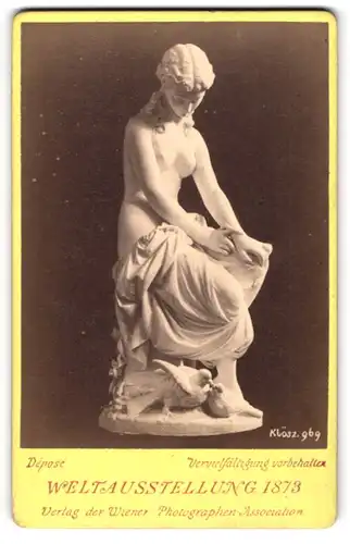 Fotografie Wiener Photographen Association, Wien, Weltausstellung 1873, Statue Nackte Frau mit zwei Tauben