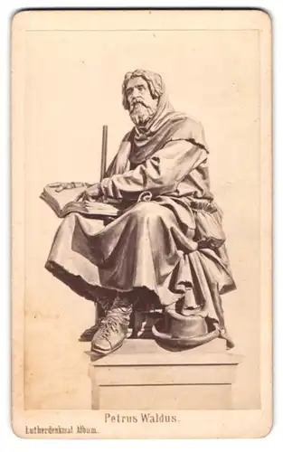 Fotografie C. Holzamer, Worms, Ansicht Worms, Statue Petrus Waldus als Teil des Lutherdenkmal