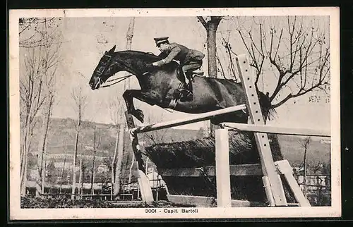 AK Sportreiter Capitän Bartoli auf seinem Pferd beim Überspringen einer Hürde