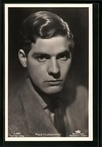 AK Schauspieler Paul Hubschmid im karierten Anzug