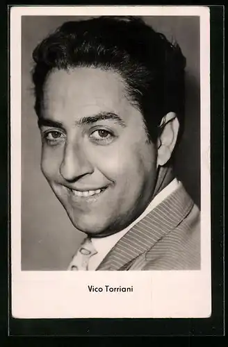 AK Schauspieler Vico Torriani mit lächelndem Gesicht