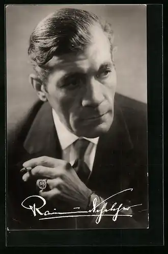 AK Schauspieler Raimund Schelcher mit Zigarette, Autogramm