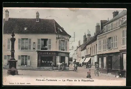 AK Fére-en-Tardenois, La Place de la République