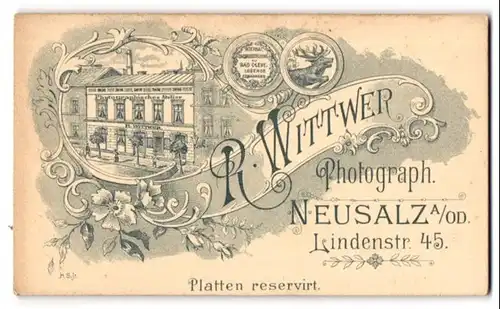 Fotografie R, Wittwer, Neusalz a. Od., Lindenstrasse 45, Ansicht Neusalz a. Od., Frontansicht des Ateliersgebäude