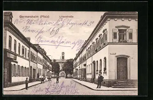 AK Germersheim /Pfalz, Passanten in der Lilienstrasse