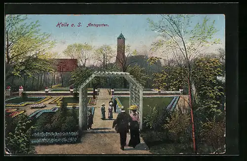 AK Halle /Saale, Amtsgarten mit Spaziergängern