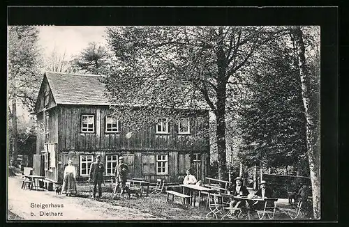 AK Dietharz /Thür. Wald, Steigerhaus mit Besuchern